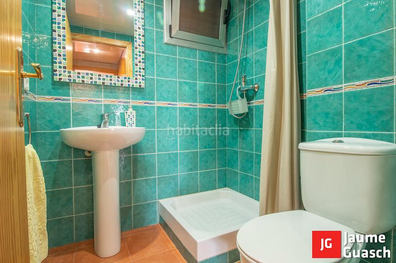 Foto 35f5c671-1c1d-4053-b277-7cffbd77270b. Casa adossada a avinguda de la mediterrània 83 a Creixell