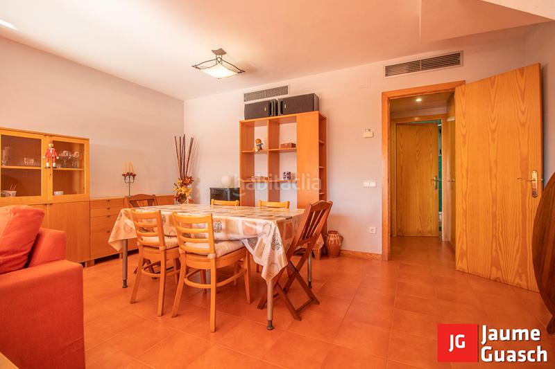 Foto 633c807d-df60-4771-868f-a32ddd62e002. Casa adossada a avinguda de la mediterrània 83 a Creixell