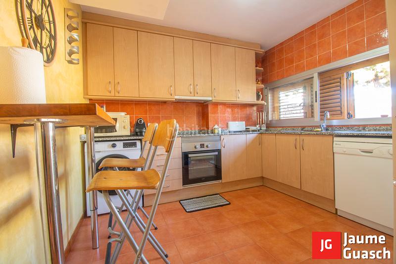 Foto 75031206-e207-4785-9eab-135722b6544c. Casa adossada a avinguda de la mediterrània 83 a Creixell