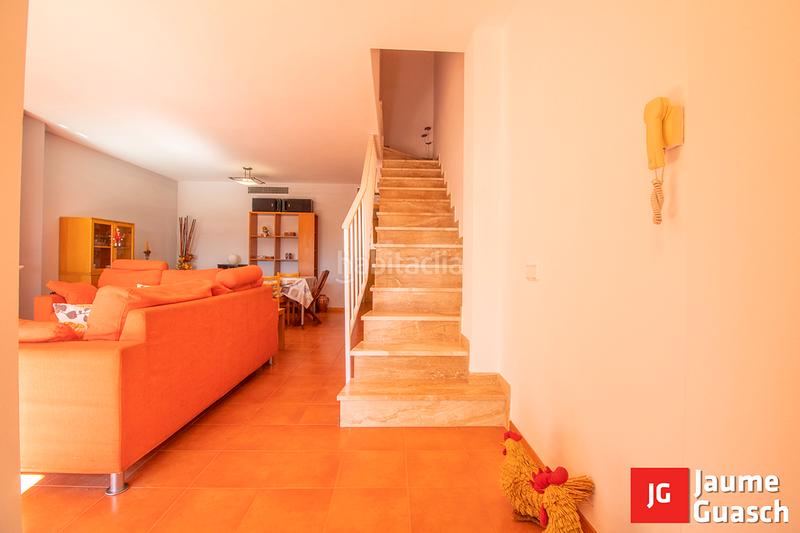 Foto ac7b6ee4-d737-4c09-8f8a-1886f1073187. Casa adossada a avinguda de la mediterrània 83 a Creixell