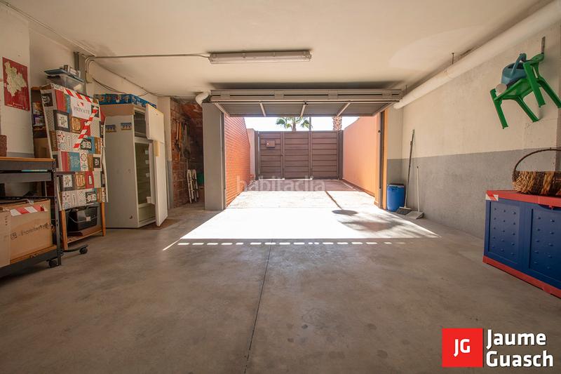 Foto ede37fa2-5e97-4f8b-8cd3-2f03886565bd. Casa adossada a avinguda de la mediterrània 83 a Creixell