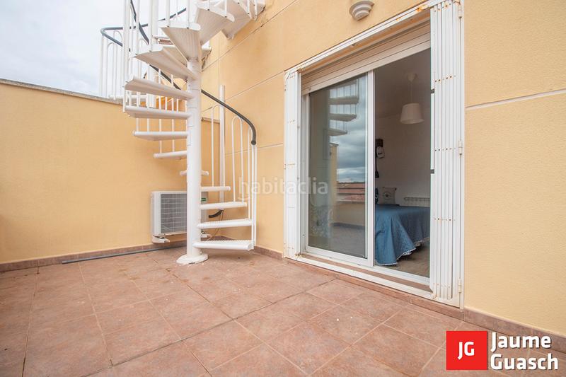 Foto 18f8cda0-3c16-4aa0-9d12-a6e6191581c2. Casa aparellada amb calefacció aparcament piscina a Torredembarra