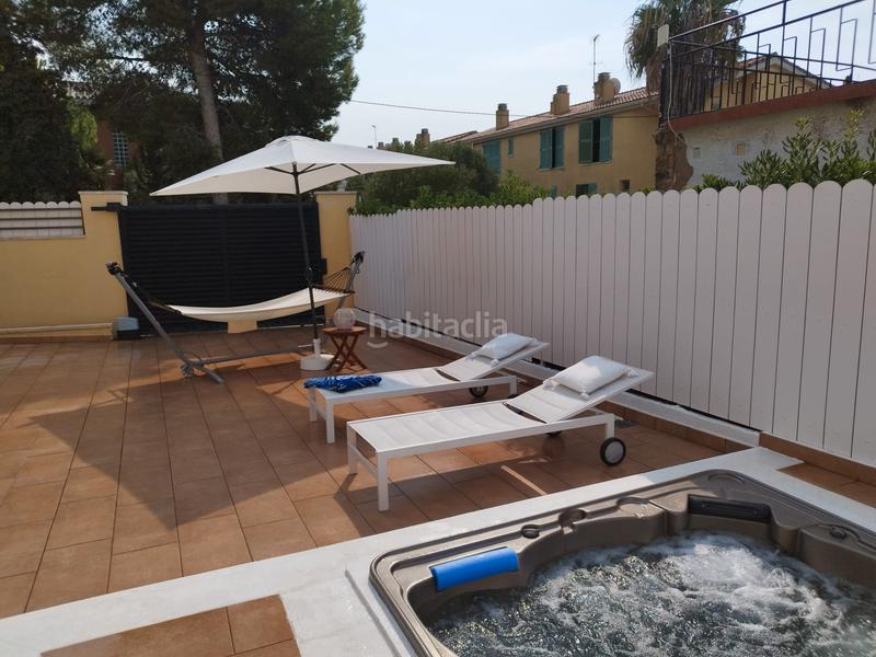 Foto 50c25344-2528-4e24-8278-43dfdf9a6c2f. Casa pareada en Els Munts Torredembarra