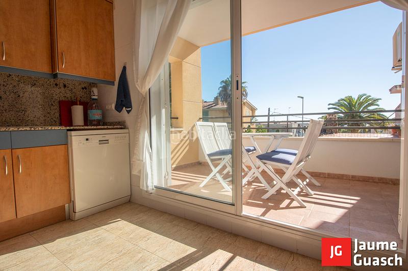 Foto 10eda5e7-4db9-464a-9574-561abec67c49. Maison jumelée avec chauffage parking piscine dans Els Munts Torredembarra