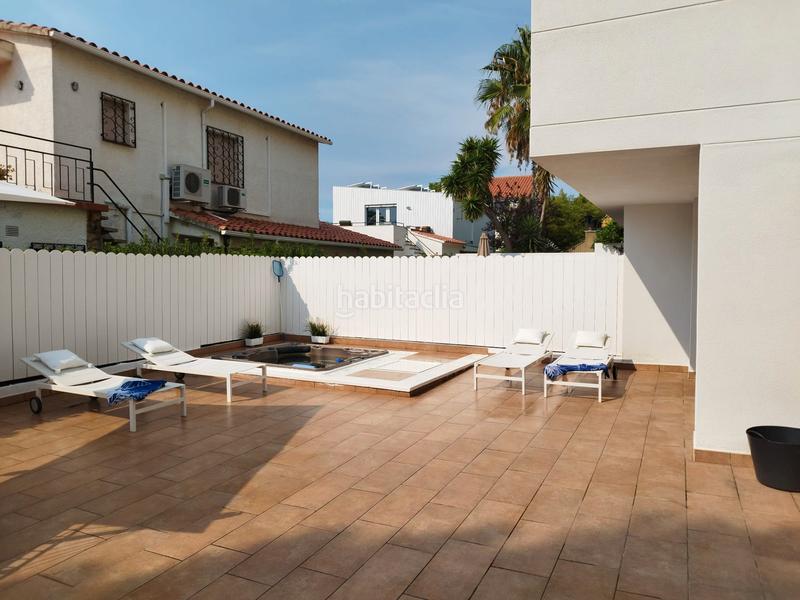 Foto 9ba9b0b1-bf69-48dd-bfd3-2573eb111d00. Maison jumelée avec chauffage parking piscine dans Els Munts Torredembarra