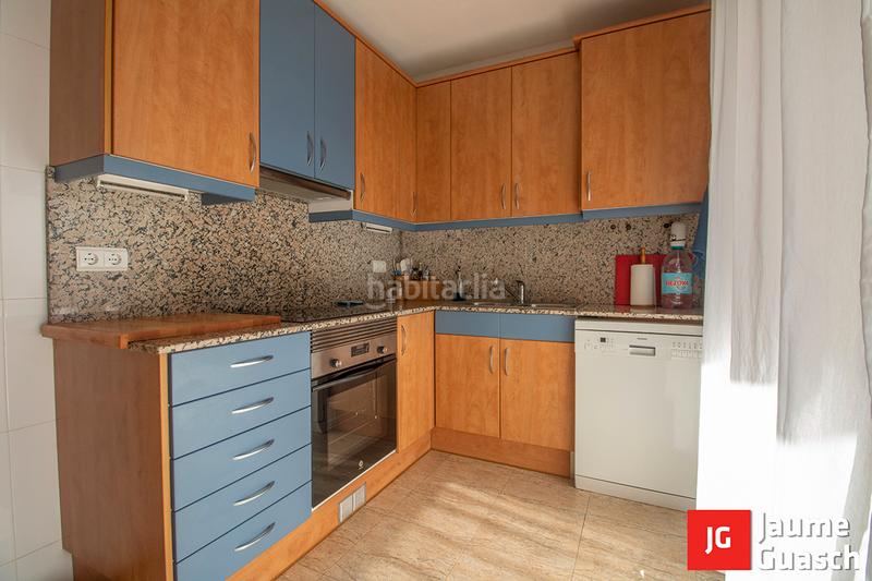 Foto 84319538-f716-48a6-887f-9df81c60e4f1. Towny house with heating parking pool in Els Munts Torredembarra