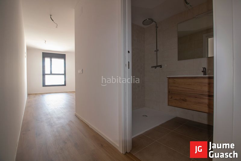 Foto c8ed69de-6f2b-4616-836b-9e890caede51. Àtic amb calefacció piscina a Centre Torredembarra