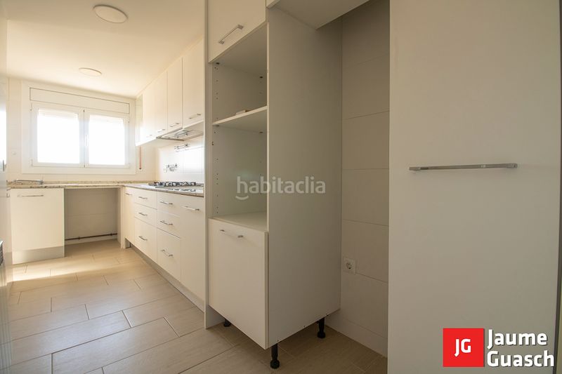 Foto a13f8098-38fc-42df-958c-9aeb744d20f9. Pis amb calefacció aparcament a Barri Marítim Torredembarra