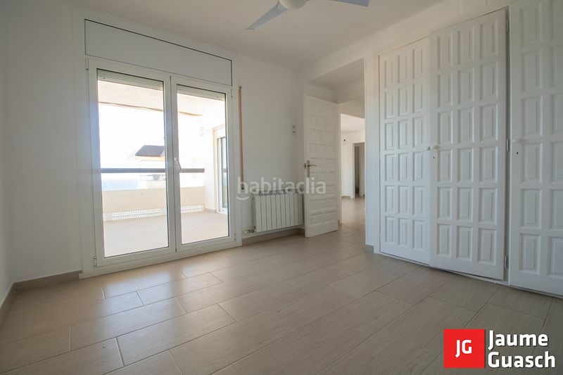Foto d8ec6c8d-82df-45ba-8524-18da51e5a09f. Pis amb calefacció aparcament a Barri Marítim Torredembarra