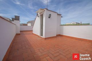 Piso  Avinguda de catalunya 11. ¡oportunidad en el centro!