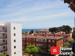 Apartment  Carrer de la verge de montserrat 28. Oportunidad cerca del mar!