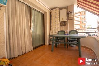 Appartement à Centre. Piso con parking en el centro