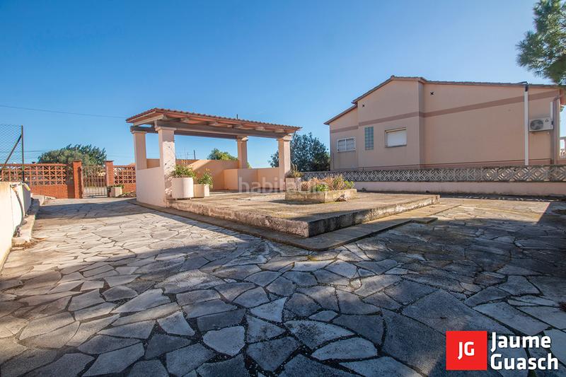Foto 08c13bef-5d33-4f10-b30f-4a694f4c35eb. Chalet en carrer farigola 8 chalet independiente en Pobla de Montornès (La)