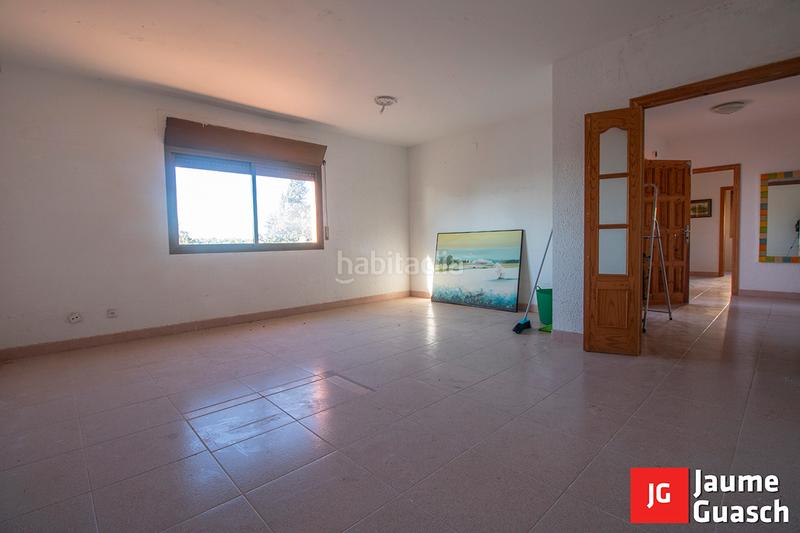 Foto 48a90e48-7737-4e01-9254-fbba9c9cb30a. Chalet en carrer farigola 8 chalet independiente en Pobla de Montornès (La)