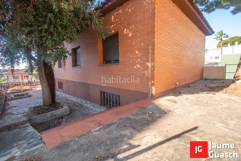 Foto 92ab370d-d7b3-4846-858a-74190466b824. Chalet en carrer farigola 8 chalet independiente en Pobla de Montornès (La)