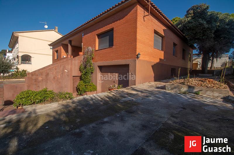 Foto a44a8c5e-b30b-44ea-a163-0ce96bada08a. Chalet en carrer farigola 8 chalet independiente en Pobla de Montornès (La)