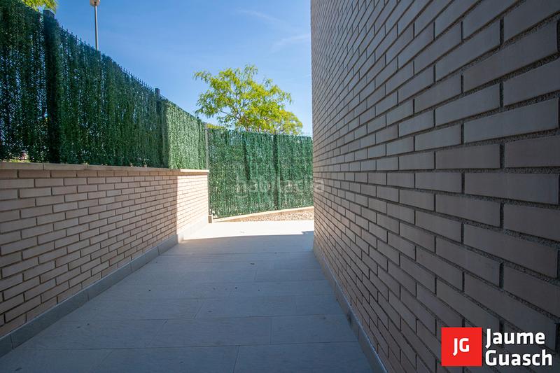 Foto 781f16c9-ff82-4bff-8de7-685c122b4adb. Duplex in carrer francesc gual gabardos 8 in Babilonia Torredembarra