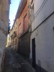 Casa aparellada a Carrer romaní 16. Edificio en construcción en el centro de canet de mar