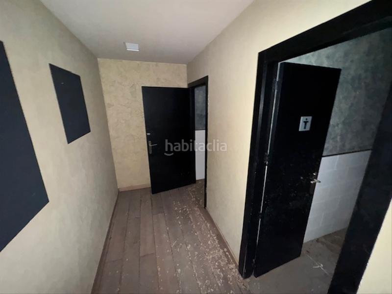 Foto f53bc3e3-c530-49a8-b5d1-1d1c7492f1fd. Local comercial a Poblenou Pineda de Mar