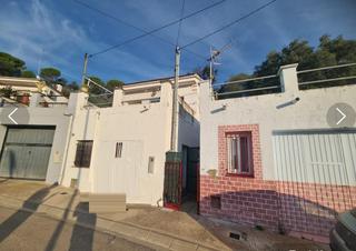 Casa adossada a Niàgara Parc -Àgora Parc. Casa en tordera