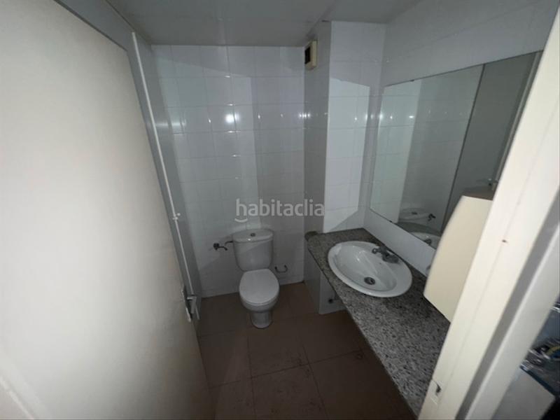 Foto aef27df5-e4b1-4f6d-b7ae-f65f3c8af5ab. Locale commerciale in carrer de les agudes 3 in Santa Eugenia Girona