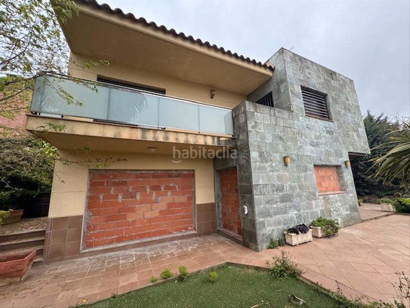 Foto 76fa5541-d568-4ef3-bc25-3882f16887af. Chalet  con piscina y amplias terrazas con gran garaje entre cala sant francesc y cala santa cristina en Blanes