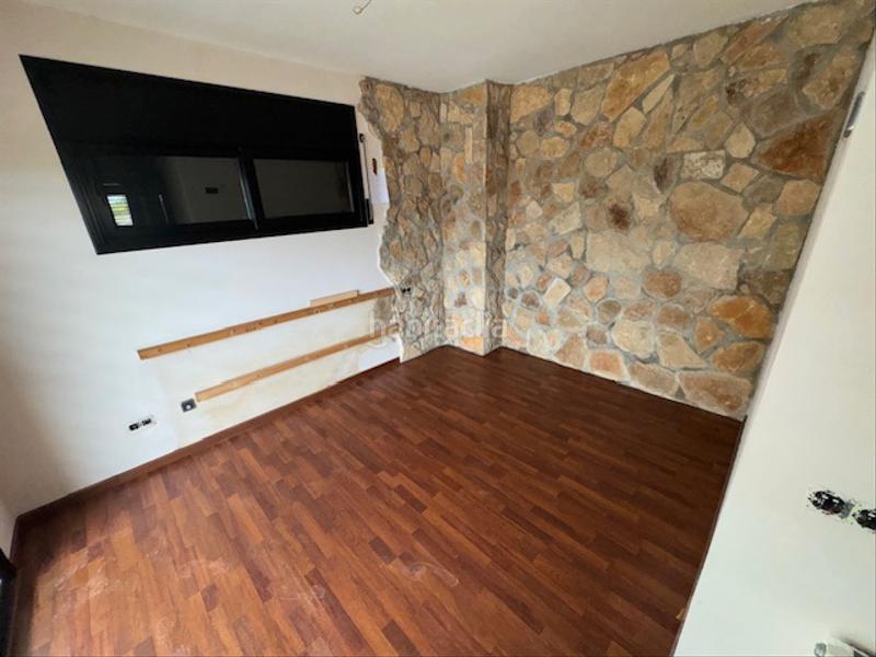 Foto 7a5c4128-b104-42c2-a54d-33754ead224e. Chalet  con piscina y amplias terrazas con gran garaje entre cala sant francesc y cala santa cristina en Blanes