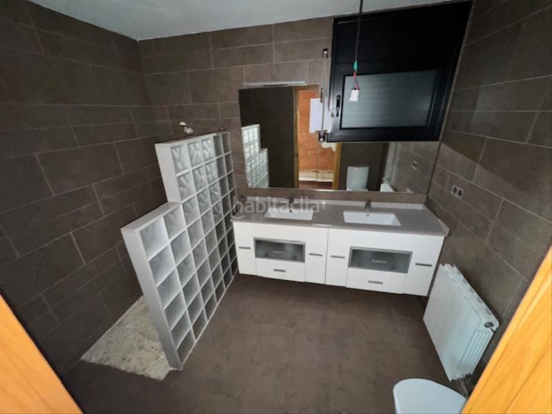 Foto ecfa1b98-4f46-4a17-98bb-53cd374ffd1a. Chalet  con piscina y amplias terrazas con gran garaje entre cala sant francesc y cala santa cristina en Blanes