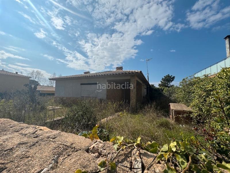 Foto 54c02c05-4130-4ef1-8a81-f79a0e390377. Chalet casa unifamiliar en una planta de 3 habitaciones y 2 baños en gran parcela. en Tordera