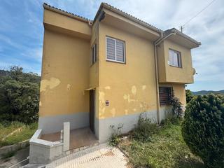 Xalet a Carrer turó calella 16. Casa con vistas al mar y horizonte amplia con gran parcela garaj