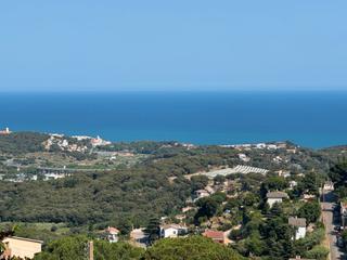 Chalet in Carrer cami de canet 49. Fantstica casa de obra nueva a estrenar con vistas al mar pisci