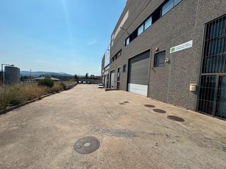 Fabrikhalle in Carrer del primer de maig 1. Nave industrial en blanes en el polígono mas florit polígono nor