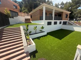 Chalet à Santa Susanna. Vivienda unifamiliar tipo chalet en santa susanna  a estrenar co