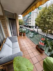 Appartement  Avinguda hispanitat. Vivienda de 3 habitaciones y 2 baños con ascensor en perfecto es