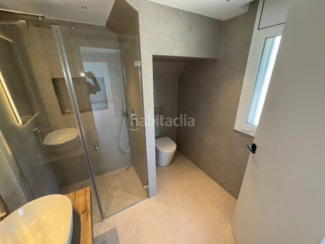 Foto b798d568-0a09-40a0-8773-4806ff99f268. Xalet amb xemeneia aparcament piscina a Urbanitzacions Sant Pol de Mar