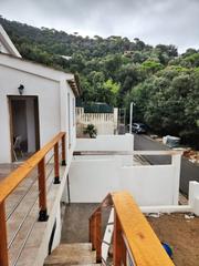 Chalet à Sant Cebrià de Vallalta. Casa nueva unifamiliar de 5habitaciones y 2 baños tipo chalet de