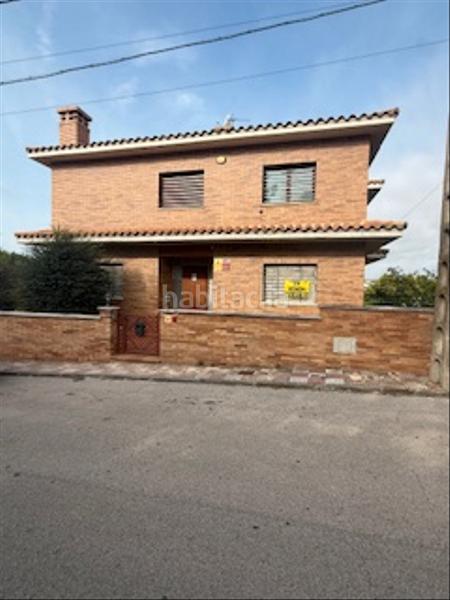 Foto 88ff9eba-a619-42d6-9d9a-87f3c2c78955. Chalet avec cheminée chauffage parking piscine dans Maçanet de la Selva