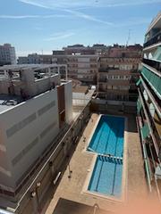 Flat  Carrer ignasi iglesias. Gran piso con piscina comunitaria a 1 minuto de la playa, en ple