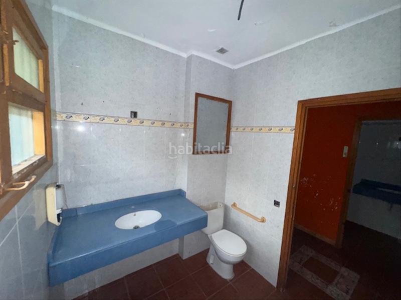 Foto f4120eff-1bb4-4b47-b132-22331fcc32e3. Chalet with parking in Cinc Sènies Mataró