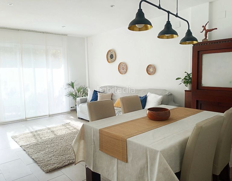 Foto 0a0bfe7e-1e5a-4c7d-9e6c-9213d09356b0. Casa adossada amb calefacció aparcament a Malgrat de Mar