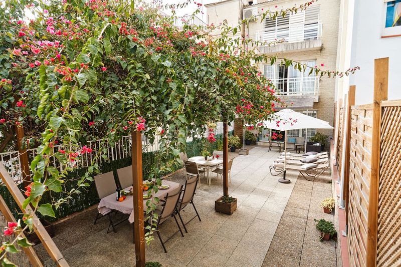 Foto 1266d80e-b27e-4ccf-b103-d729e75b647e. Casa adossada amb calefacció piscina a Calella