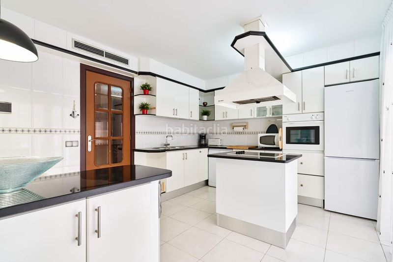 Foto 7333a94b-d3b6-42d5-99be-9378fbb5efd3. Casa adossada amb calefacció piscina a Calella