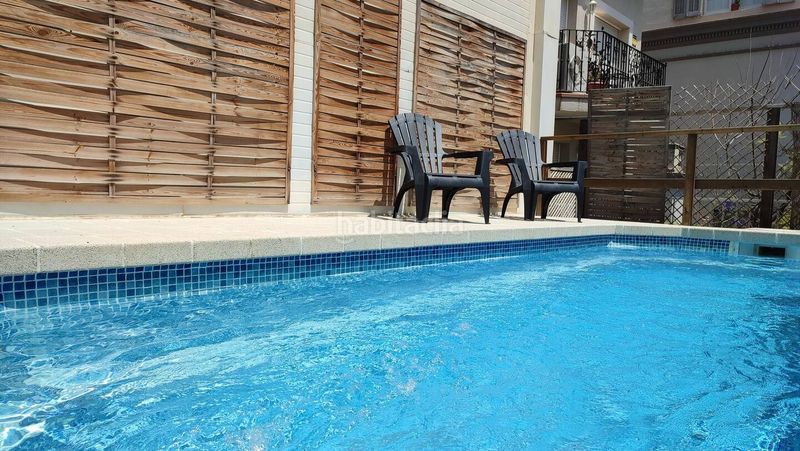 Foto 9addc5cc-1f74-4161-94a6-707f6a200114. Casa adossada amb calefacció piscina a Calella