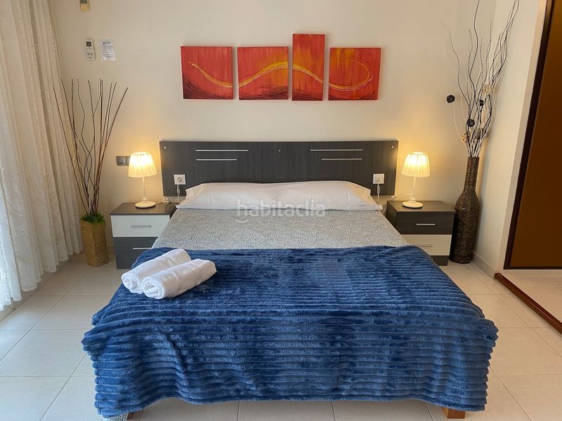 Foto c40d6669-7a91-40a8-81f5-52f2489e298a. Casa adossada amb calefacció piscina a Calella