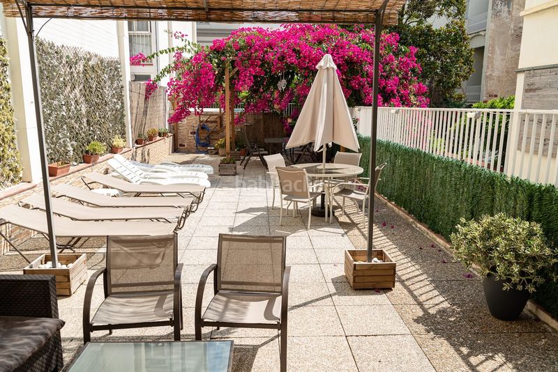 Foto f49a7944-bcbc-4afc-bf9a-804d3d47a994. Casa adossada amb calefacció piscina a Calella