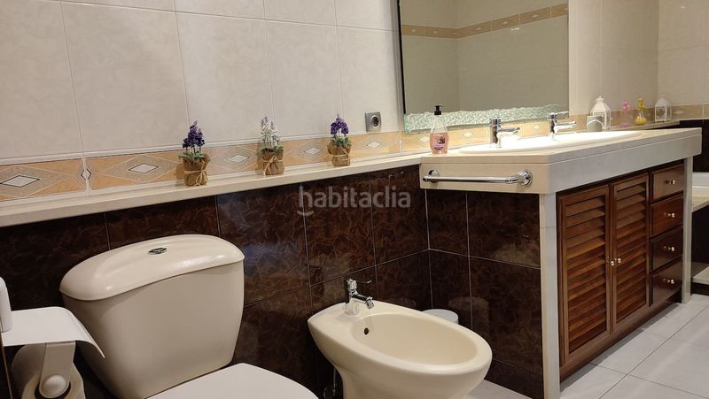 Foto f7e6a4cb-2ff2-4b48-a4b8-ed288807ad89. Casa adossada amb calefacció piscina a Calella