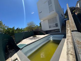 Chalet à Can Moré - Santa Anna - Can Feliu de Merola. Casa tipo chalet a 3 vientos con piscina gran garaje terrazas mu