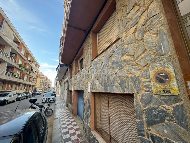 Foto 42346bc2-2b3e-454d-b835-6516a2c680be. Local comercial a carrer progrés 51 a Centre Pineda de Mar