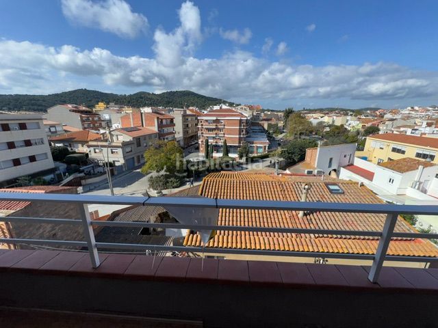 Foto b81c106f-ab89-4239-9132-0bfd1503943e. Àtic a Malgrat de Mar