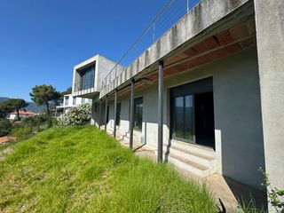 Chalet  Carrer camí de pedracastell 122. 2 viviendas unifamiliares que forman una casa tipo chalet 6 hab